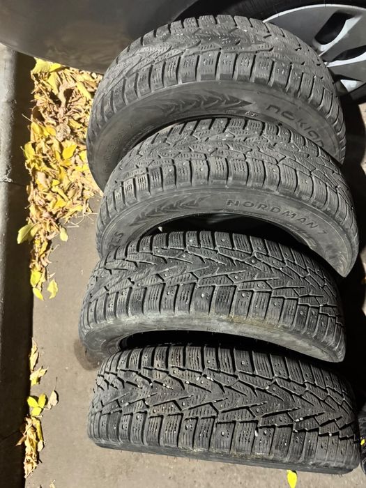Продам зимнюю резину 185/65 r15