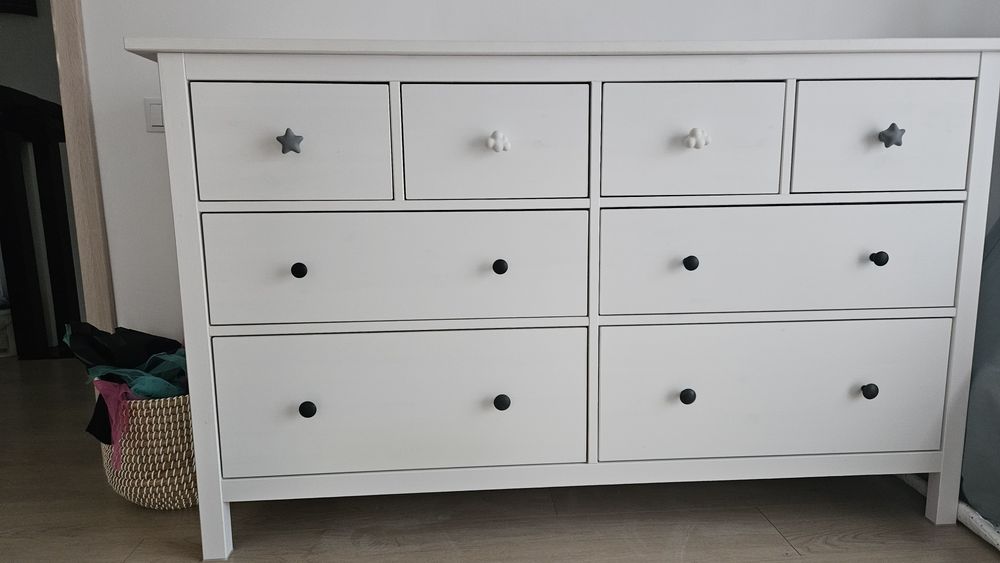 Hemnes comoda 8 sertare, lemn masiv vopsit alb, 160x96 cm