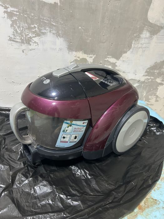 Продам пылесос LG