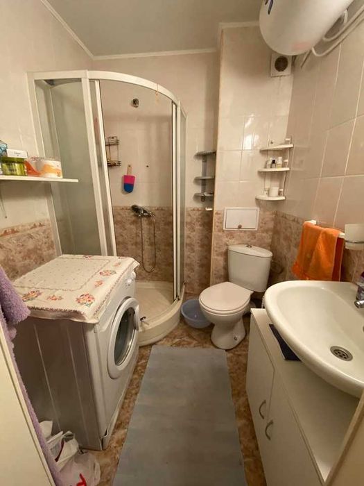 Дава се под наем Двустаен апартамент в Бургас, Лазур - 45 кв.м за 250 € - Снимка #4