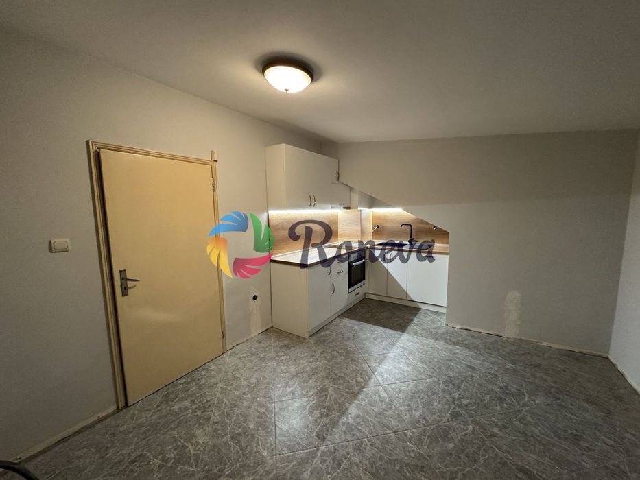 Дава се под наем Тристаен апартамент в Варна, Център - 83 кв.м за 612 € - Снимка #6