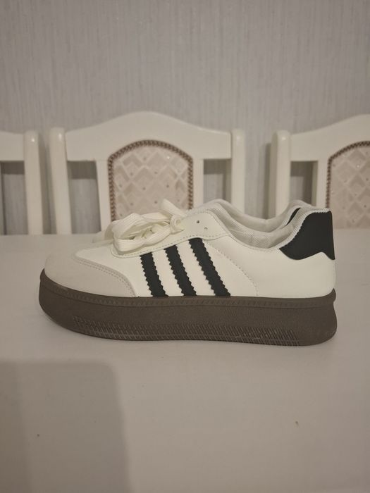 Продам кросовки    новые