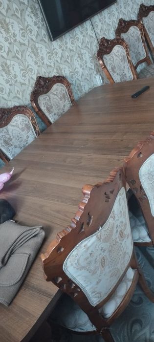 Стол с стульями хороший