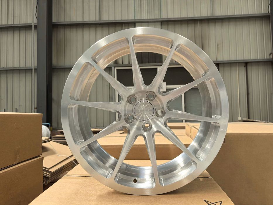 rotiform cos R19 zeekr
