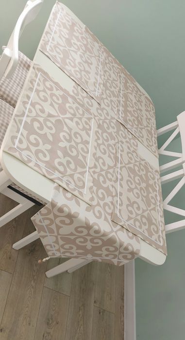 Продам ранер дорожку на стол