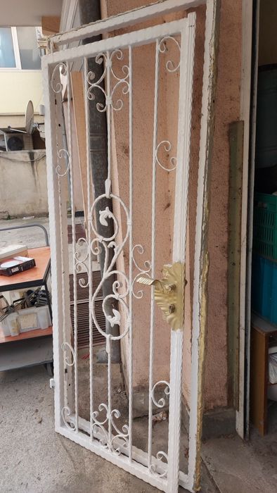 Желязни врати/PVC/Дървени