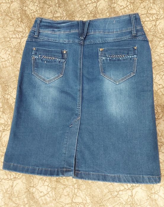 Дънкова пола, вталена