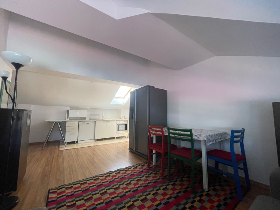 Închiriez apartament in Florești