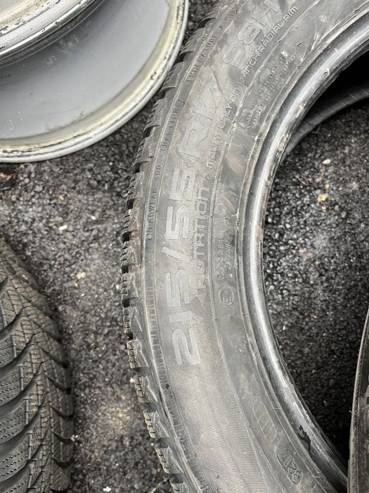 Гуми 215 55 17 Nokian