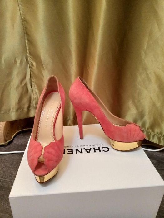 Брендовая обувь в отличном состояниеи