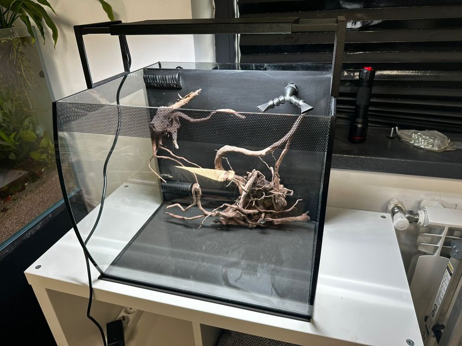 Lampa Chihiros pentru acvariu / plante