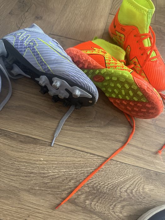 футбольные бутсы Nike