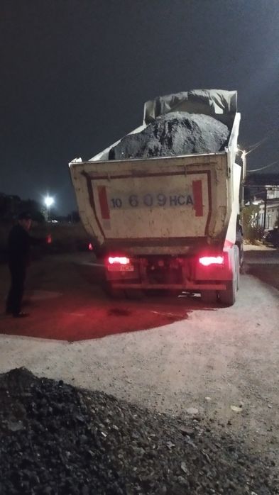 Asfalt issiq va atxot asfalt qirindisi