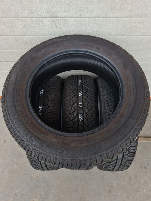 Зимни гуми 4 броя SEMPERIT MsterGrip2 185 65 R15 дот 3120