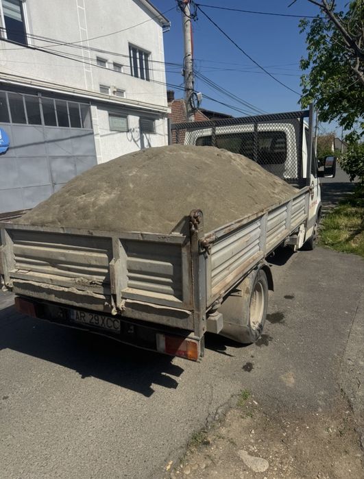 Piconarii,fundatii,balastru,nisip,beciuri sapaturi de orice fel