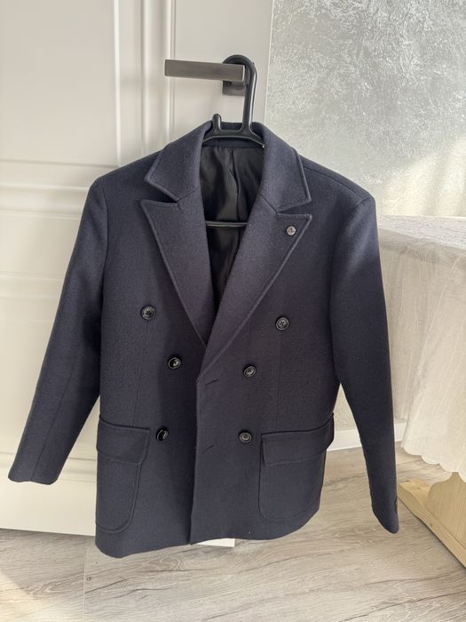 Мужское пальто 12.000 тг.