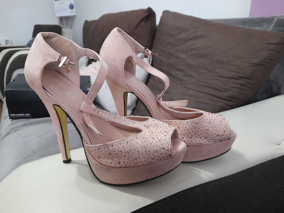 Sandale elegante cu toc,cu strasuri,nr.36