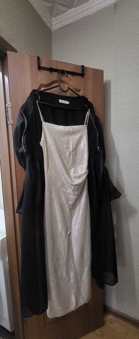 Женское платье..