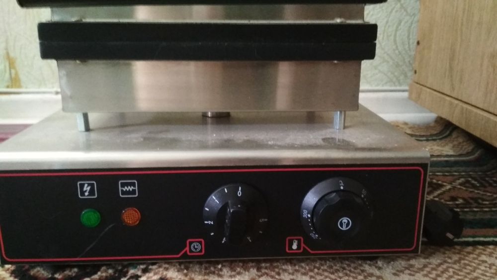 Продам аппарат для приготовления пончиков.