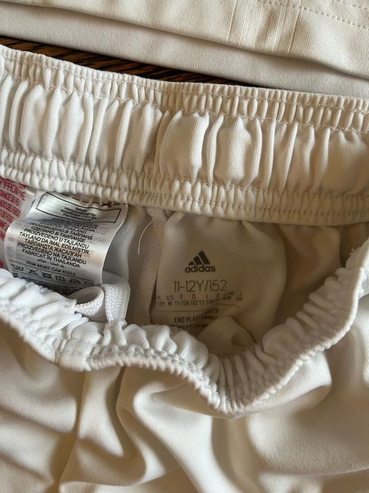 Футболен екип на Реал Мадрид, 11-12 години/152 см