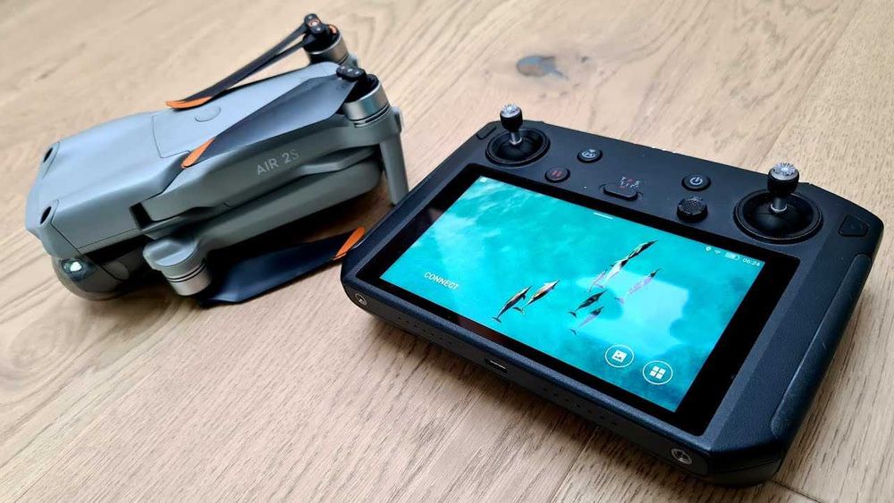 DJI Air 2S Combo + Pro Smart Controller