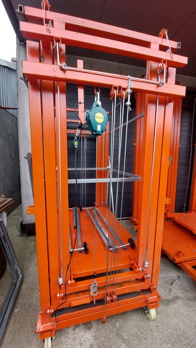 De inchiriat/de vanzare, Schela electrica telescopica 4m, 6m, 8m, ridicare 300kg
