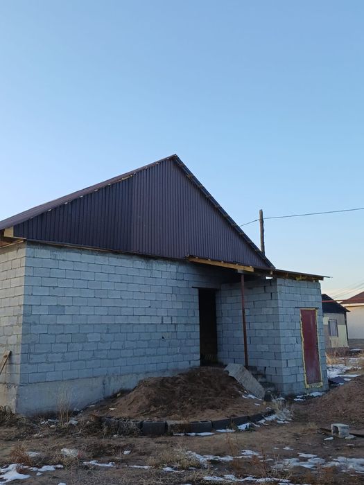 Продам дом не достроенный