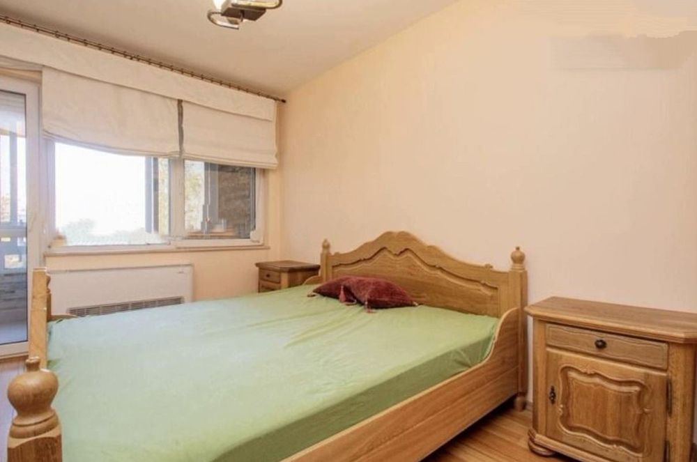 Дава се под наем Тристаен апартамент в София, Бъкстон - 120 кв.м за 1296.42 € - Снимка #2