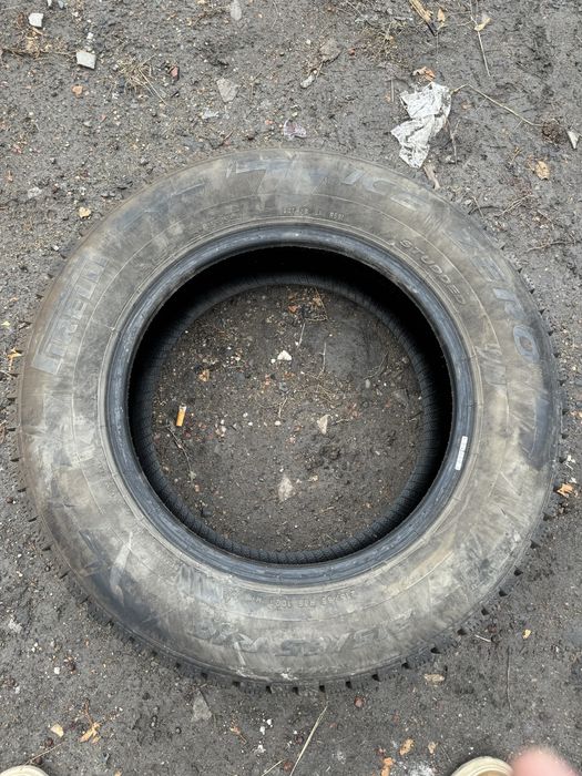 Зимние шины б/у Pirelli R16 215/65