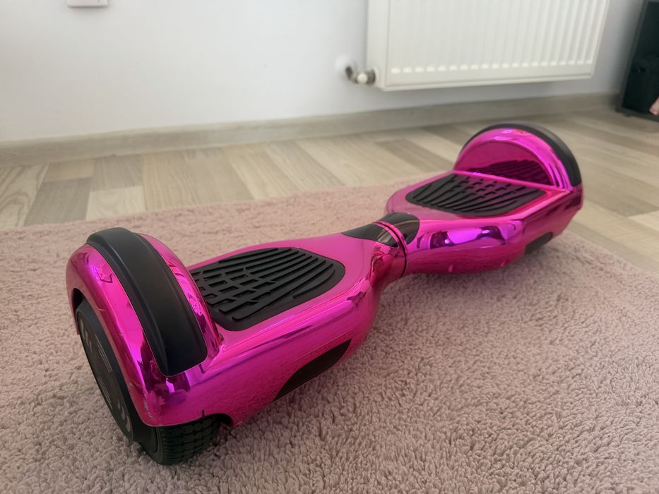 Hoverboard cu lumini si bluetooth