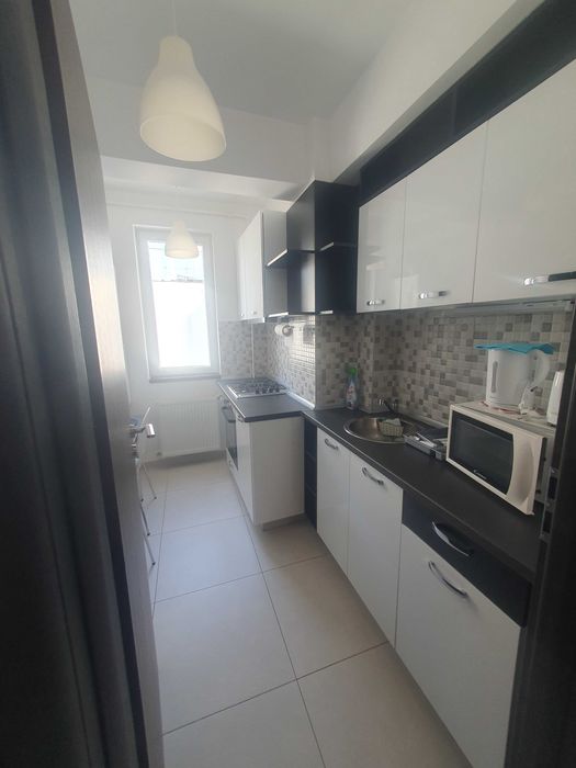 Închiriez 3 camere in otopeni