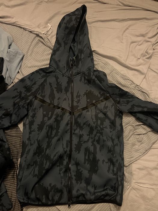 Nike Tech Fleece много як дизайн цял екип