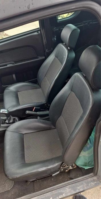 Vand masina de 16 ani,Aixam