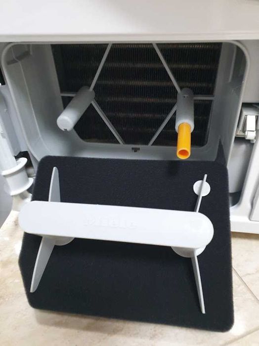 UK Miele T1 Сушилня с Термопомпа Миеле 12м Гаранция