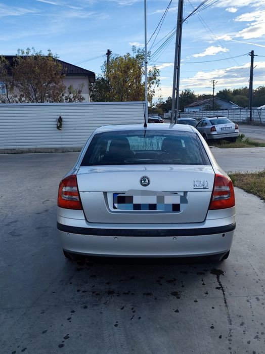 Skoda Octavia II Elegance 2.0 TDI 140 CP | Xenon | Scaune încălzite | Investiții majore