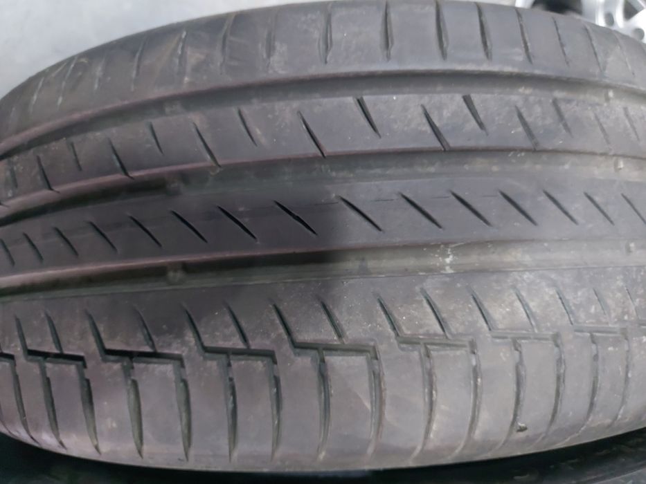 235/50R19 Continental дот 3824