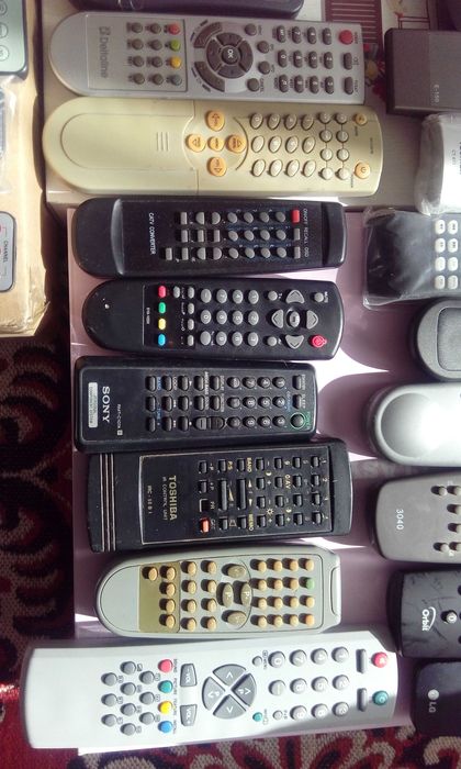 дистанционни за тв и DVR