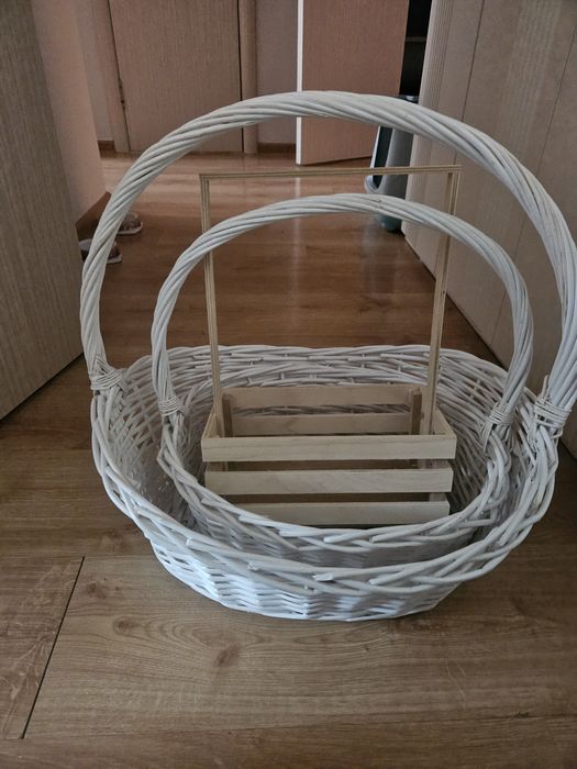 Корзины для цветов или подарков