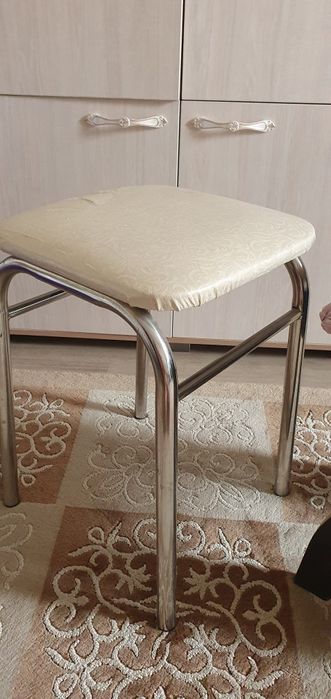 Алюминий 2 за 220 тыс.дерево4 шт.440т.