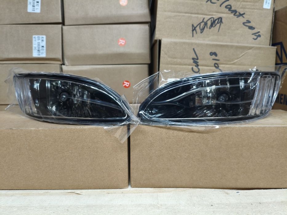 Продаю туманки Лексус RX330