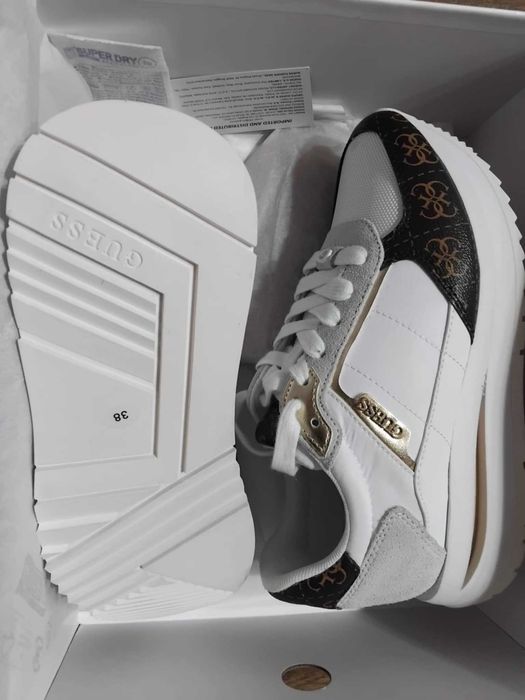 Нови дамски кожени маратонки GUESS 38 номер