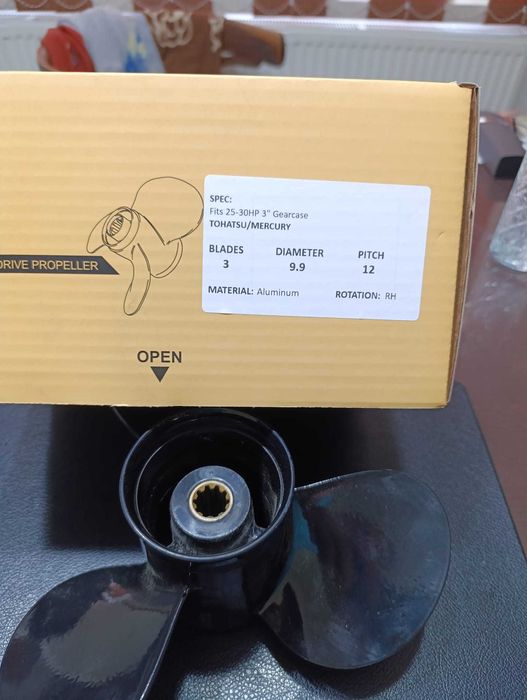 Vand Elice propulsie Mercury 3 pale, diametru 9.9 (noua)