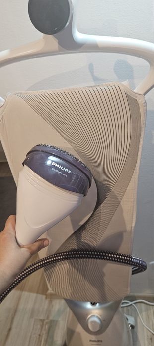 Aparat de calcat vertical cu abur Philips ComfortTouch GC557/30