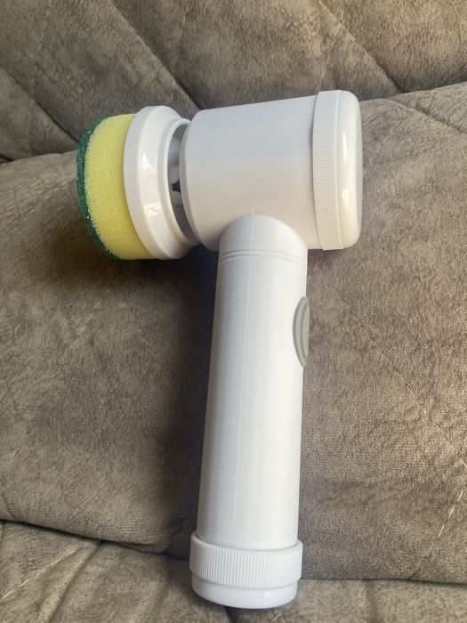 Электрическая щетка для уборки (5 в 1)