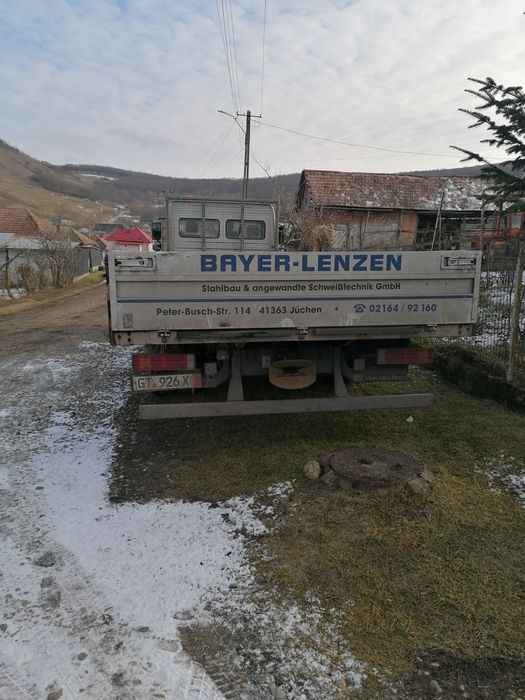 Vând Mercedes atego