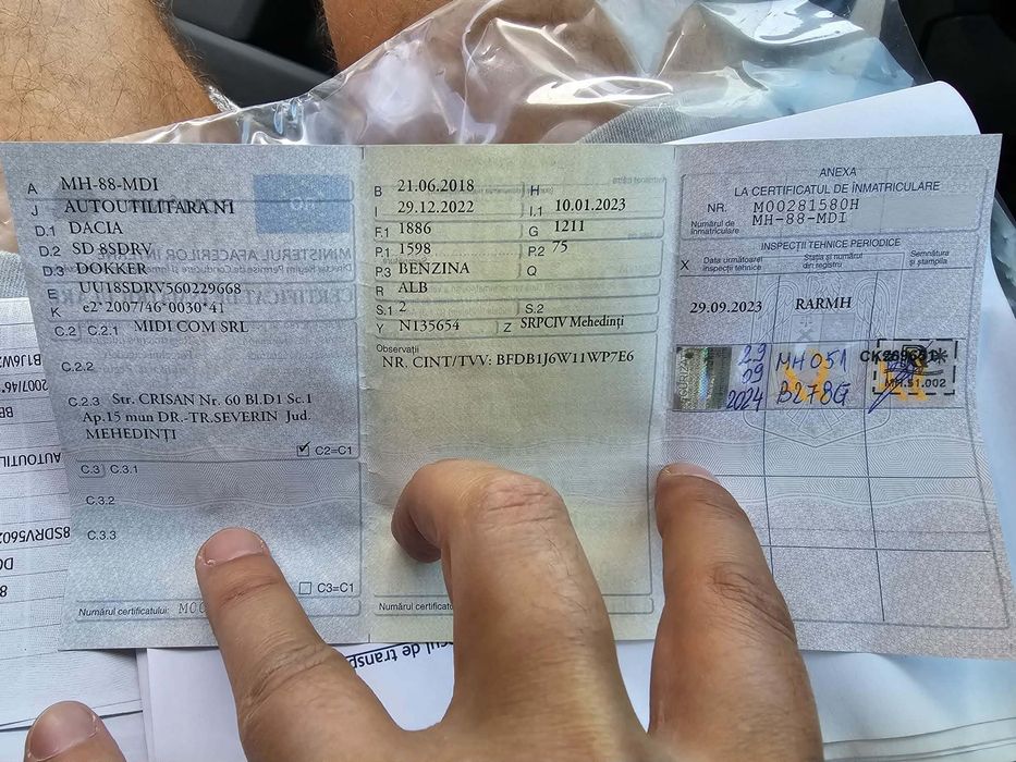 Se vinde Dacia Dokker