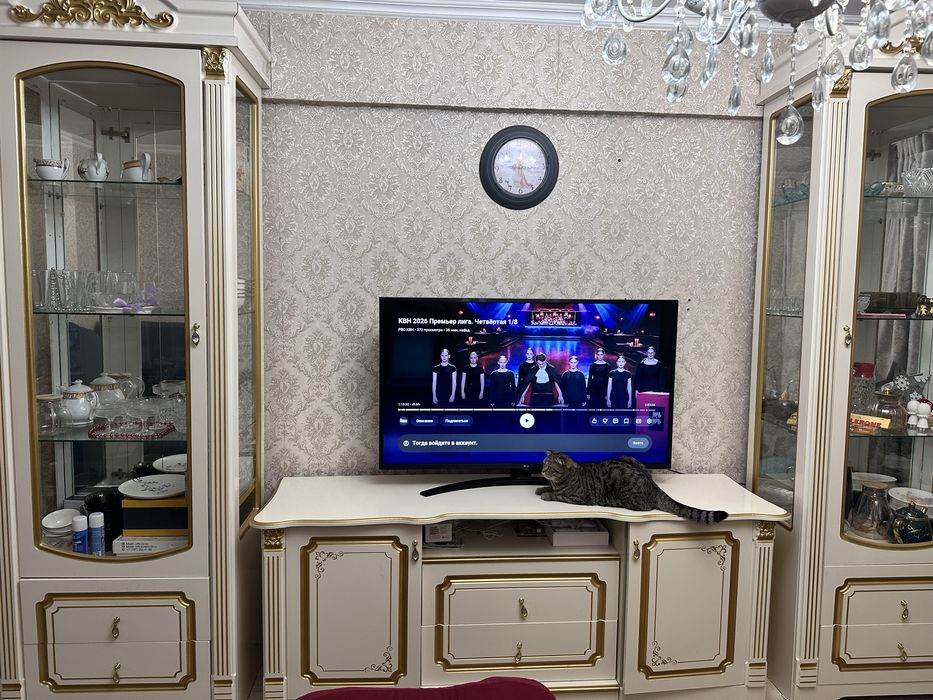 Продам горку для гостинной