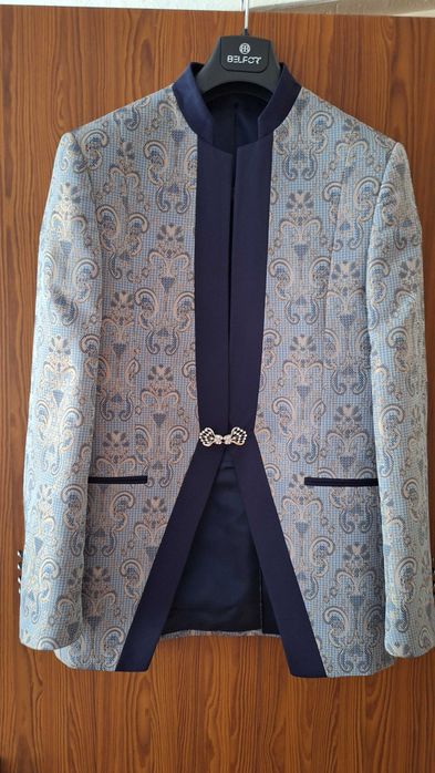 Costum premium Quesste eveniment, ședința foto adolescenții .