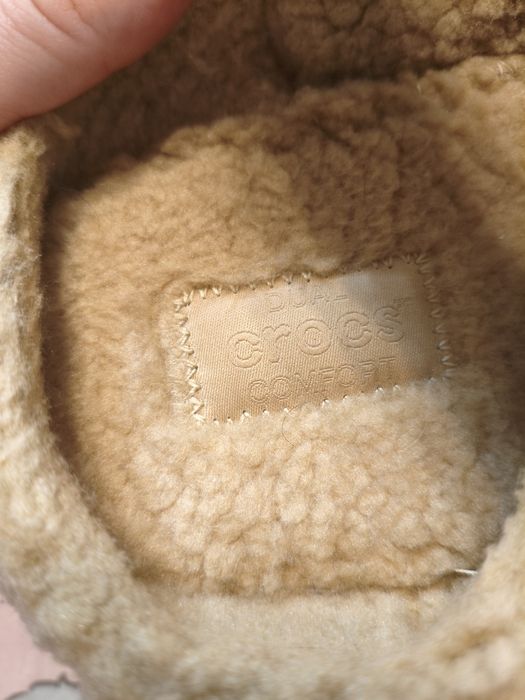 Crocs Classic Cozzzy Slippers pufoși – mărimea 41 – stare foarte bună