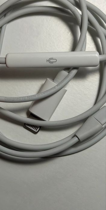 Оригинальные проводные Apple наушники lightning